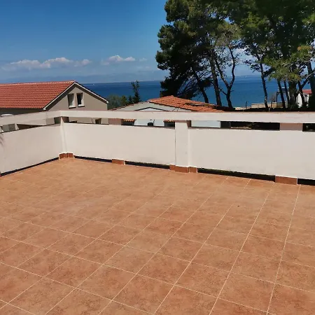 2 Near The Sea Appartement *